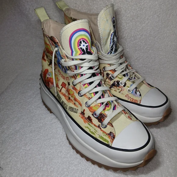 Converse Run Star Hike High" Twisted Resort" UFO Crash Site. - Picture 2 of 7